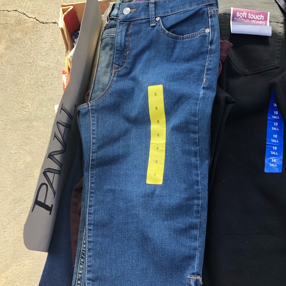 Costco Jeans - Picture 14 of 16